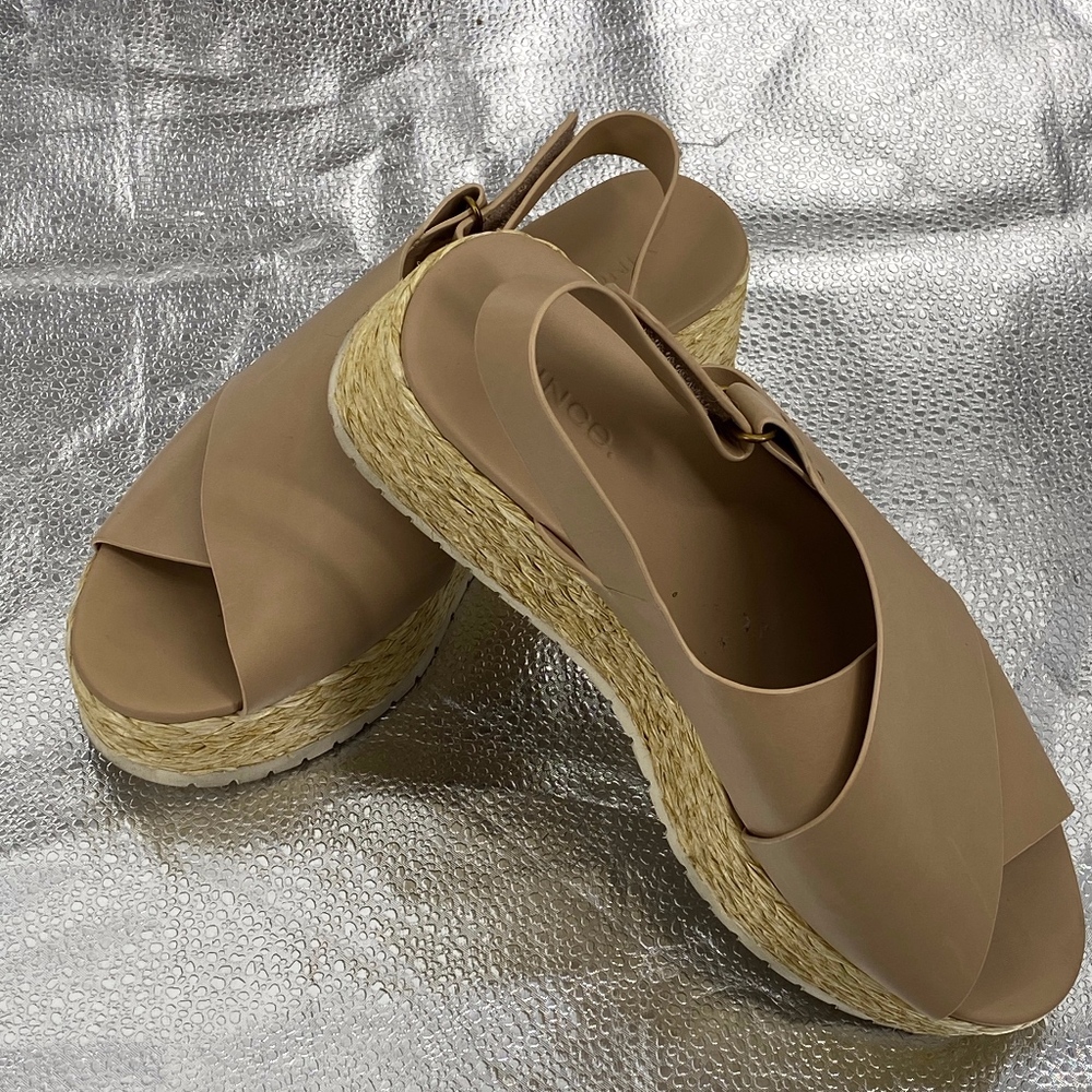 VINCE JESSON PLATFORM SANDALS